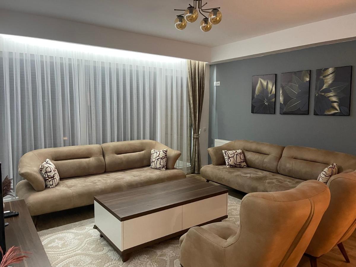 Daf Apartaments Pristina Exterior photo